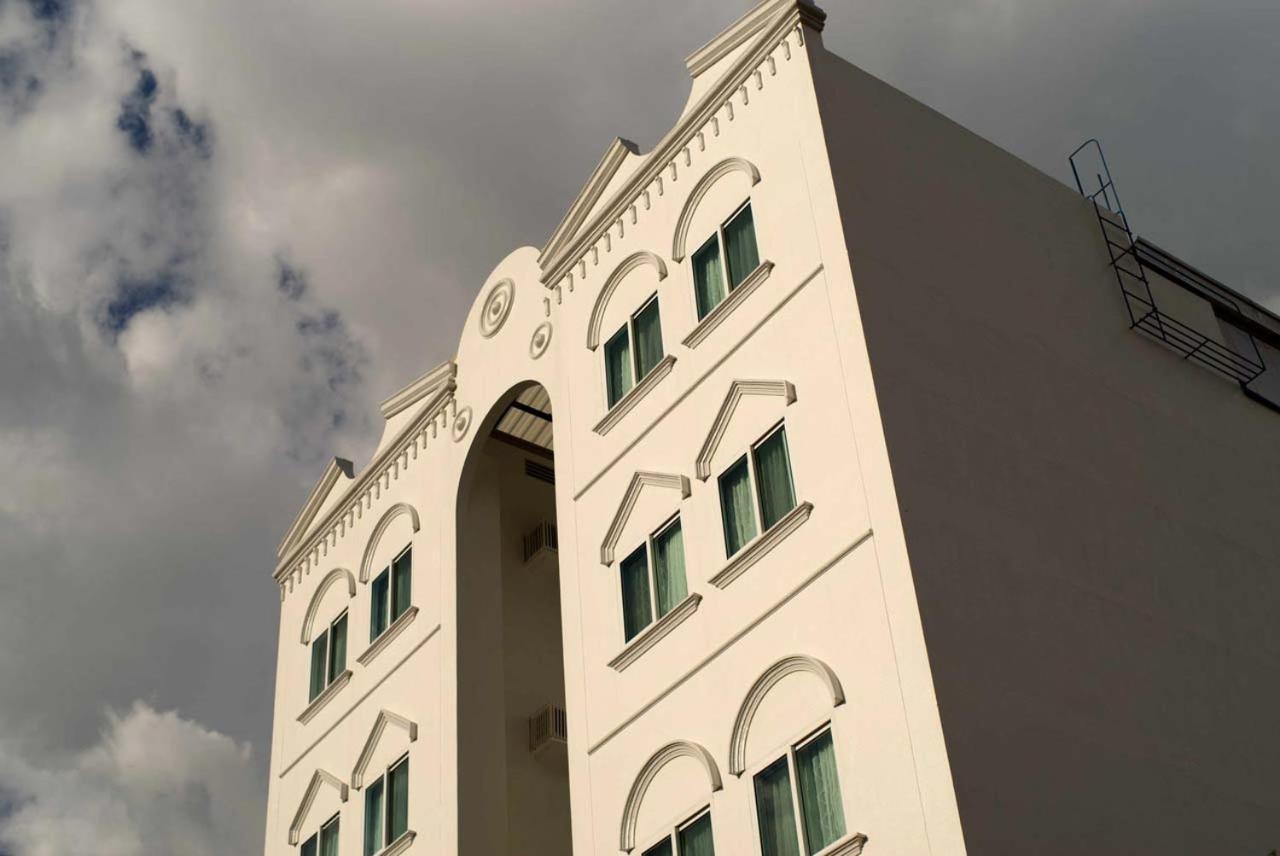 1001 Nights Boutique Inn 卡加盐德奥罗 外观 照片